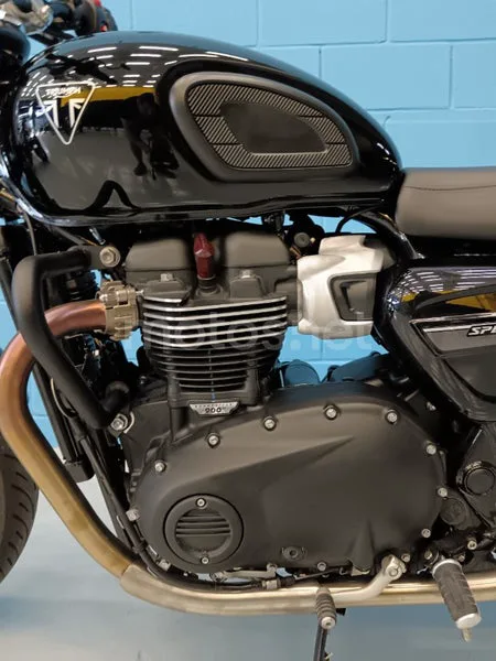 Triumph Street Twin - Vista 6
