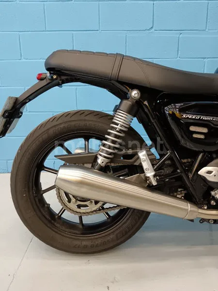 Triumph Street Twin - Vista 7