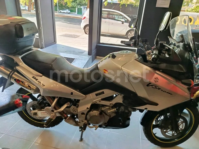 Suzuki V-Strom 1000 - Vista 5
