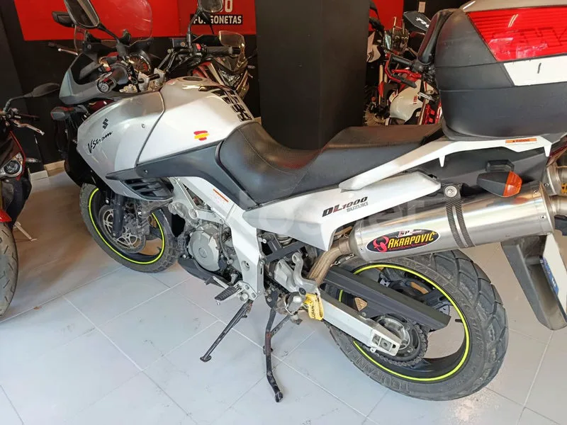 Suzuki V-Strom 1000 - Vista 8