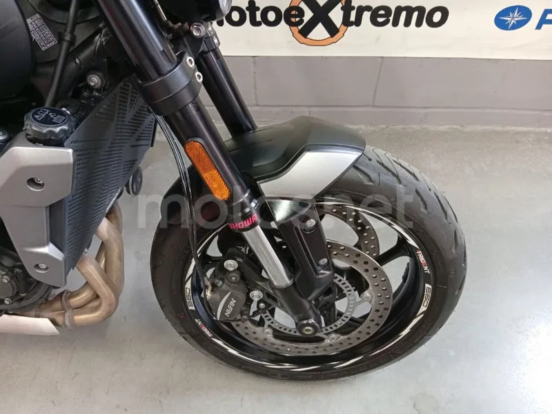Triumph Trident 660 - Vista 3