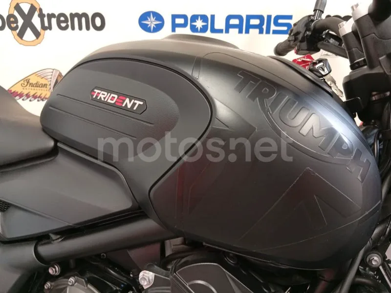 Triumph Trident 660 - Vista 10