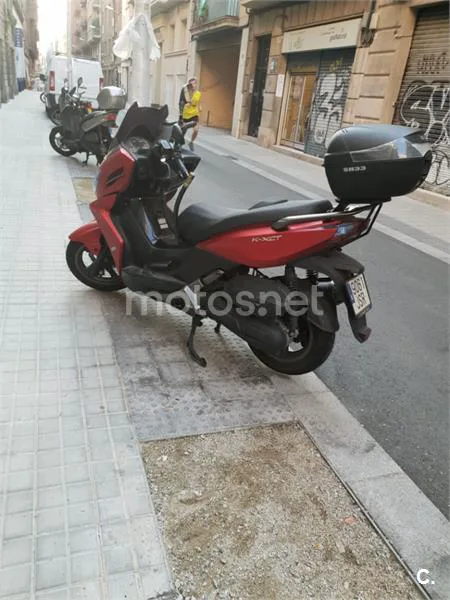 Kymco K-XCT 125i - Vista 3