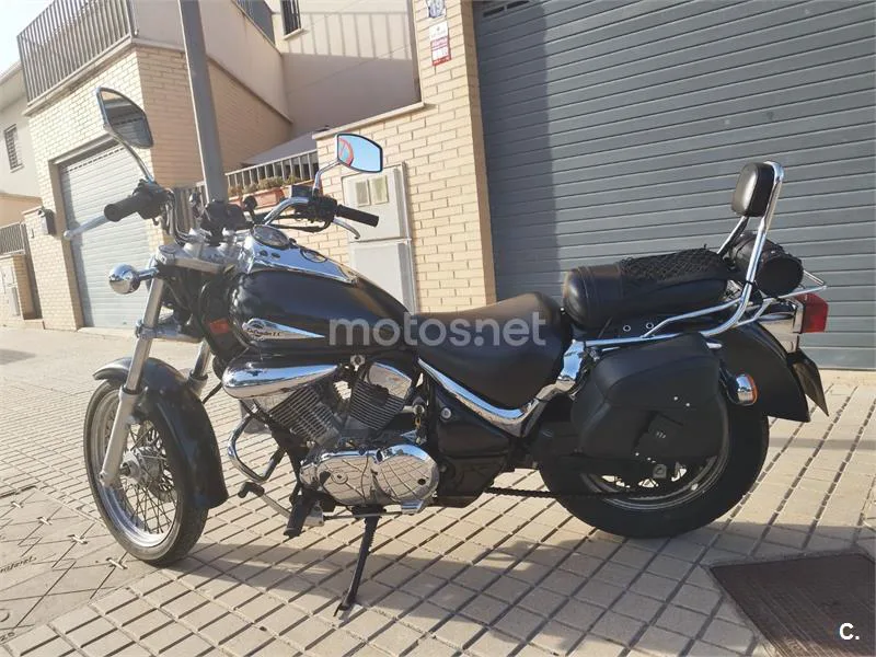 Suzuki Intruder LC 250 1100 € 2003 Valencia - 2