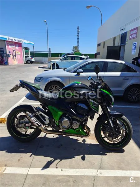 Kawasaki Z800 - Vista 4