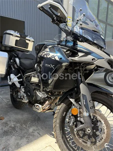 Benelli TRK 502 - Vista 7