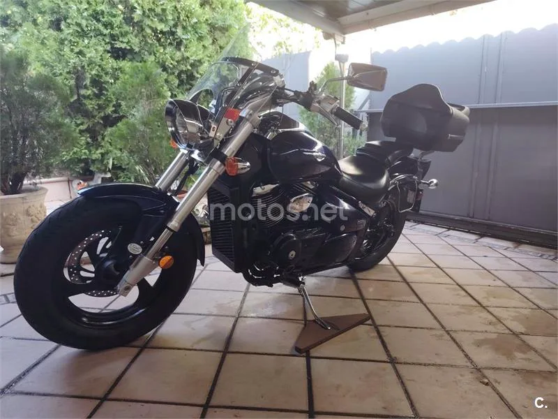 Suzuki Intruder M800 - Vista 7