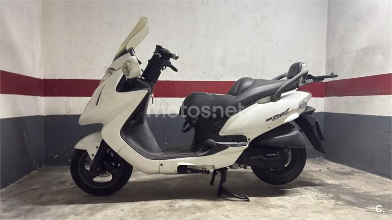 Kymco Grand Dink 125 950 € 2007 Barcelona - 2