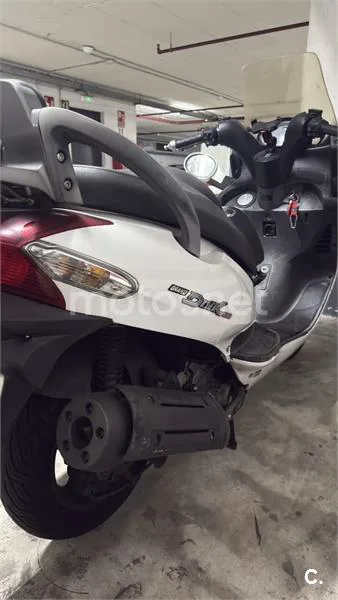 Kymco Grand Dink 125 - Vista 9