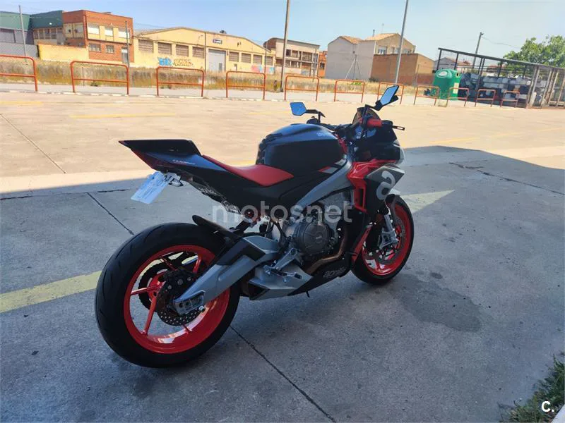 Aprilia Tuono 660 - Vista 3