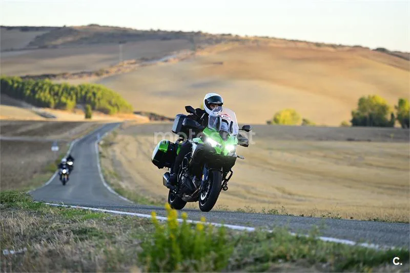 Kawasaki Versys 1000 - Vista 4