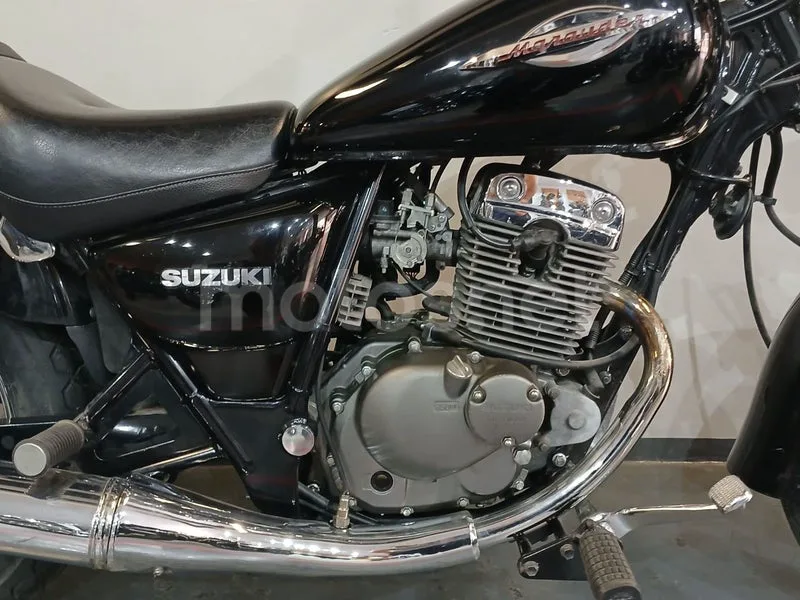 Suzuki Marauder 125 - Vista 14