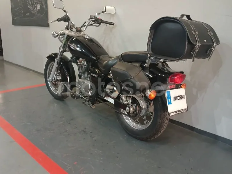 Suzuki Marauder 125 - Vista 6