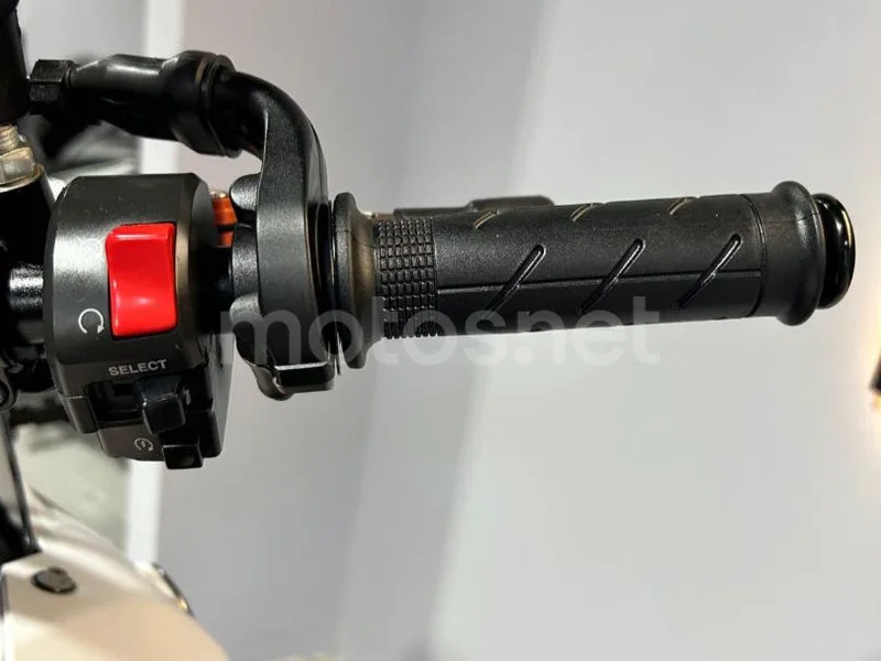 Yamaha Ténéré 700 - Vista 22