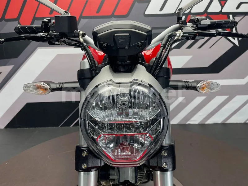 Ducati Monster 797 - Vista 16