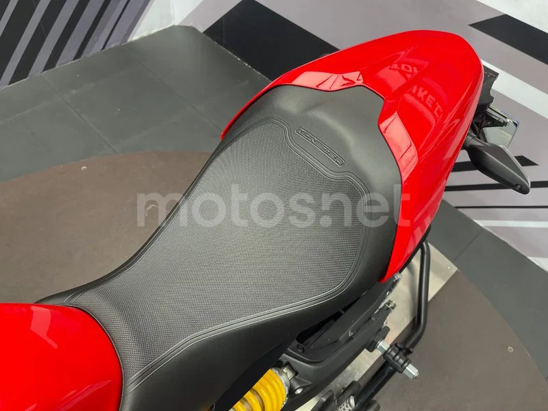 Ducati Monster 797 - Vista 17