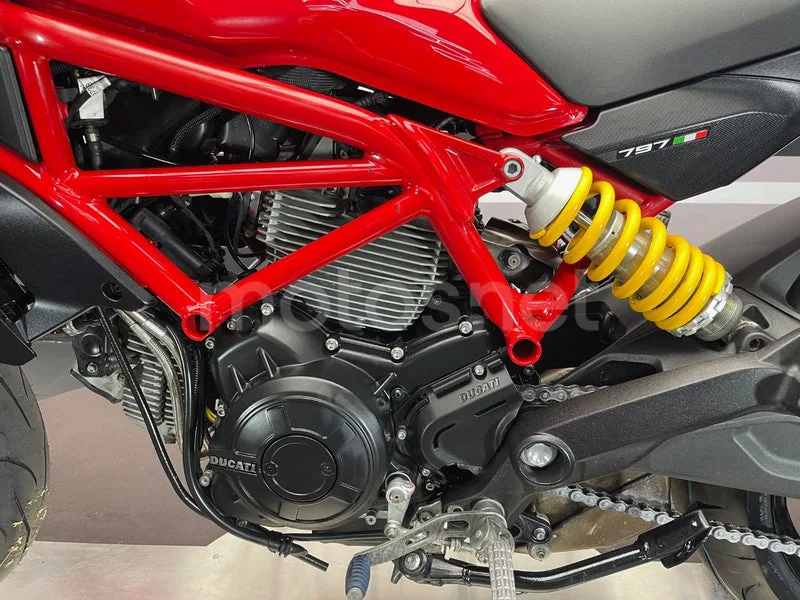 Ducati Monster 797 - Vista 20