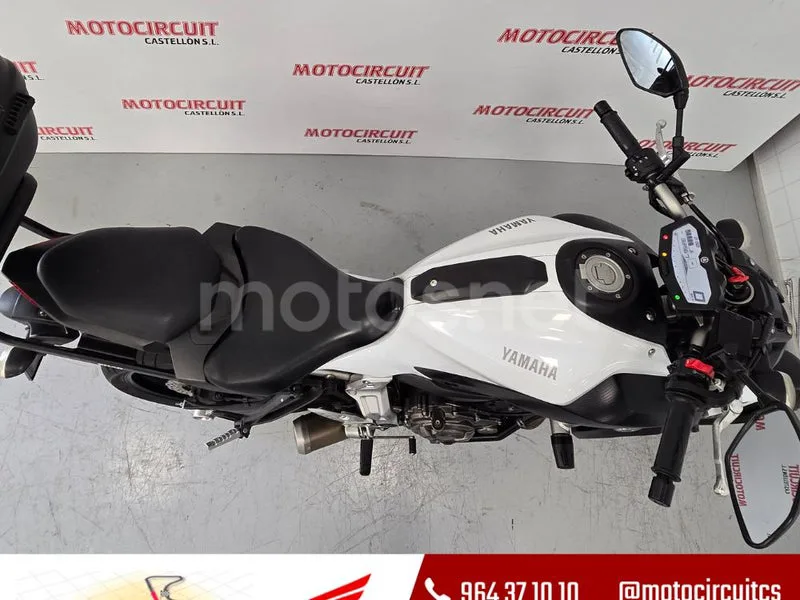 Yamaha MT-07 - Vista 13