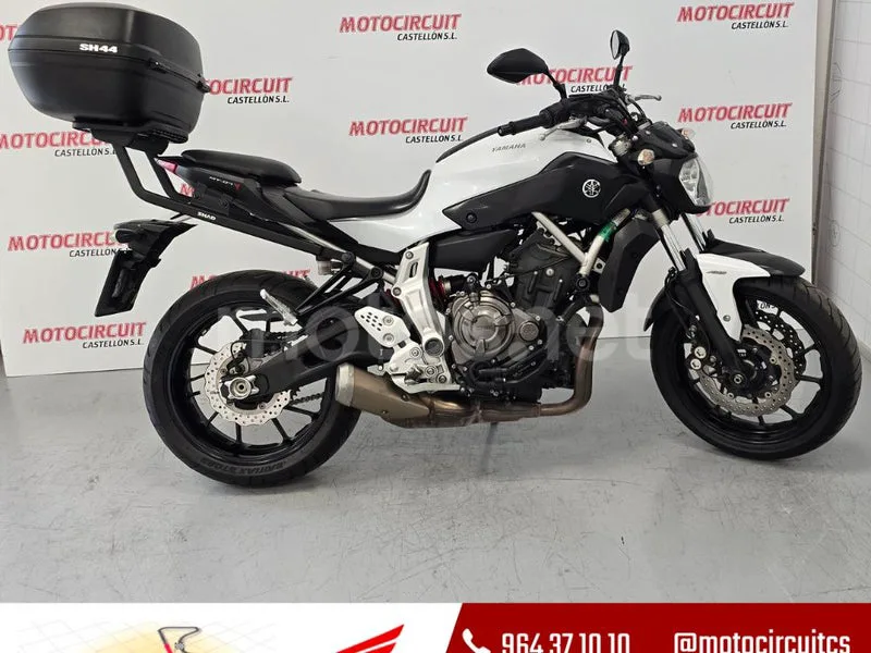 Yamaha MT-07 - Vista 14