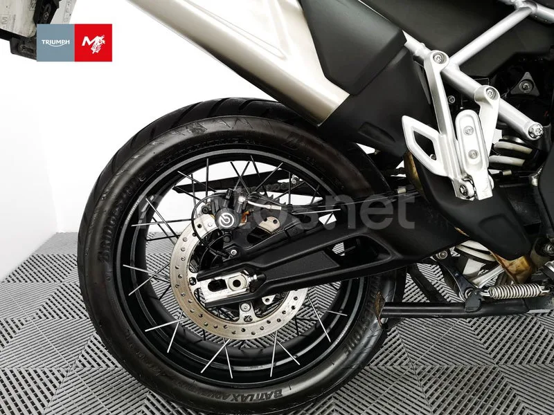 Triumph Tiger 900 - Vista 13