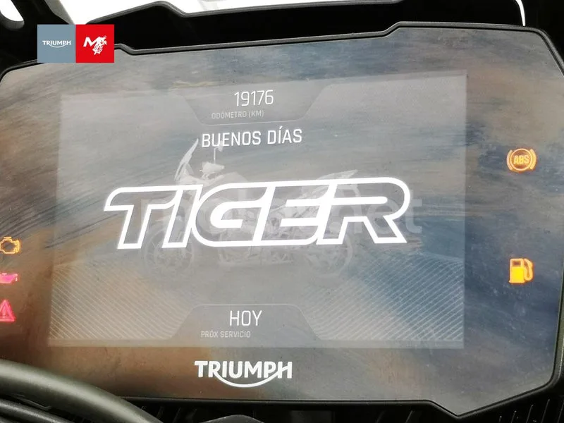 Triumph Tiger 900 - Vista 9