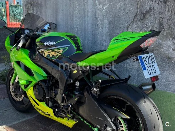 Kawasaki Ninja ZX-6R - Vista 3
