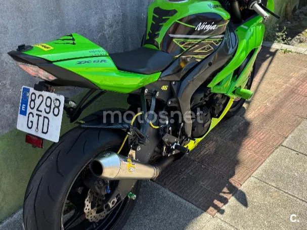 Kawasaki Ninja ZX-6R - Vista 7