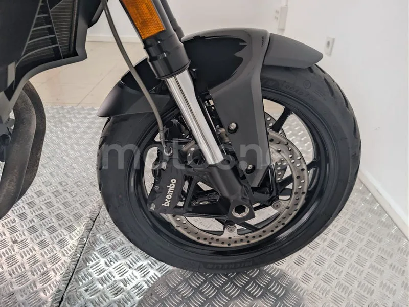 BMW F 900 XR - Vista 23