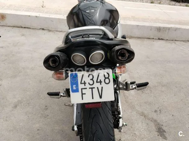 Suzuki GSR600 - Vista 4