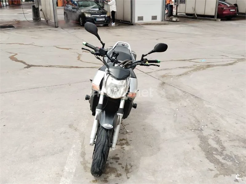Suzuki GSR600 - Vista 8