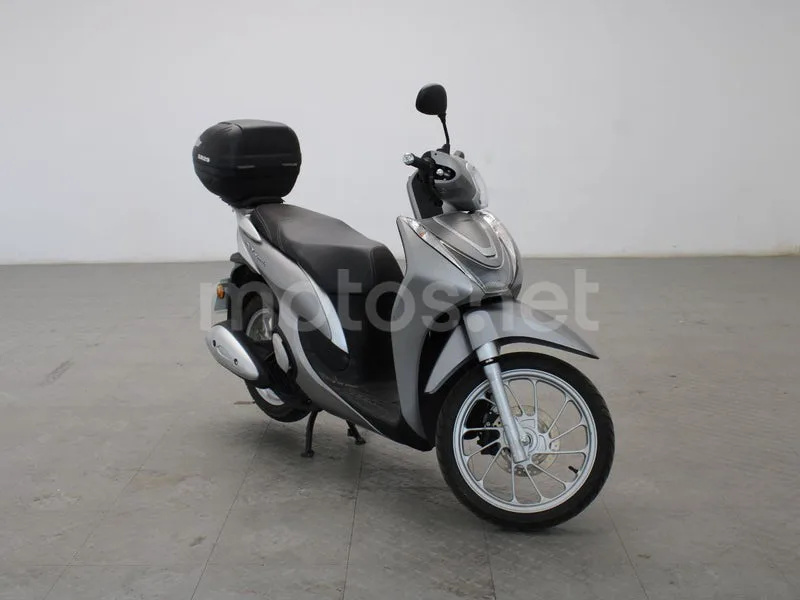 Honda SH125i 3690 € 2024 Almería - 2