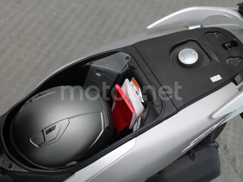 Honda SH125i - Vista 15