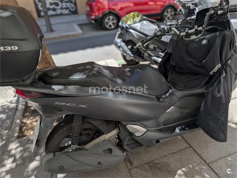 Honda PCX125 - Vista 4