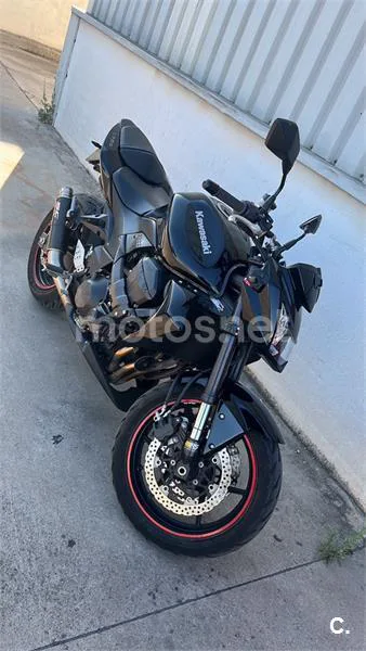 Kawasaki Z750 - Vista 4