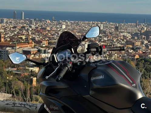 Kawasaki Ninja 650 - Vista 4