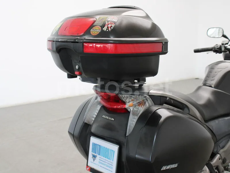 Honda NT700V Deauville - Vista 9