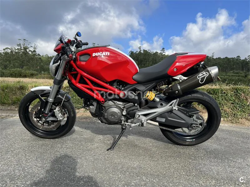 Ducati Monster 696 6600 € 2008 A Coruña - 1