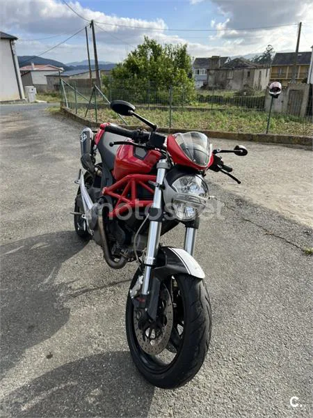 Ducati Monster 696 - Vista 5