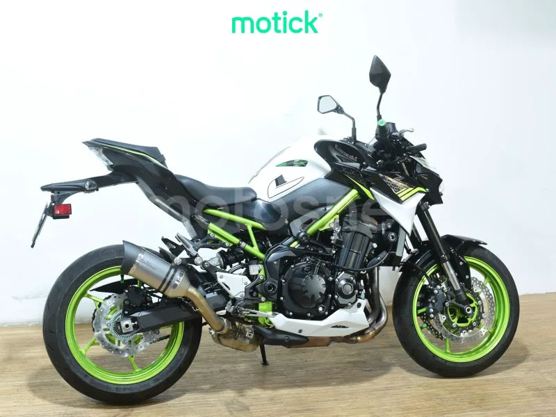Kawasaki Z900 - Vista 10