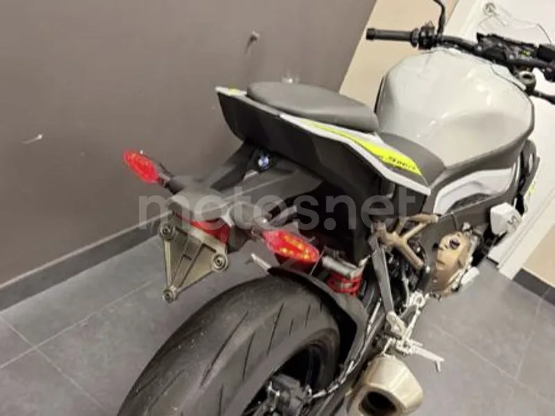 BMW S 1000 R - Vista 11