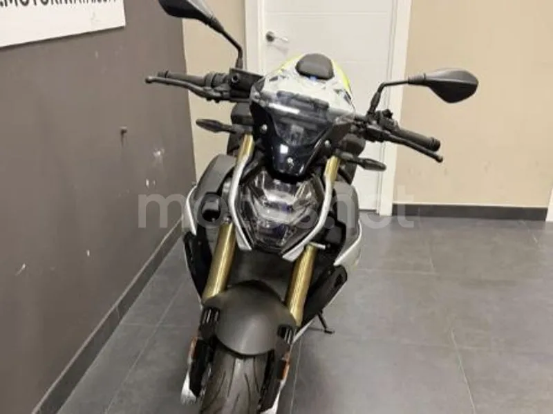 BMW S 1000 R - Vista 16
