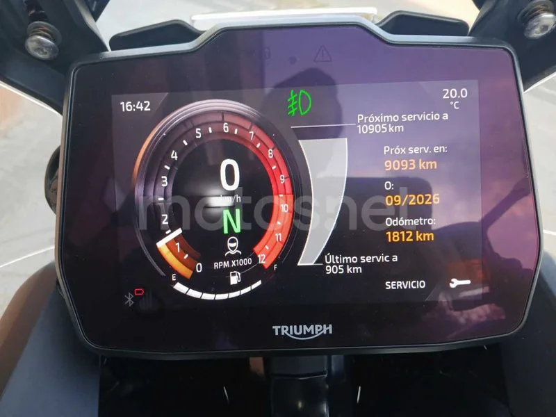 Triumph Tiger 900 - Vista 13