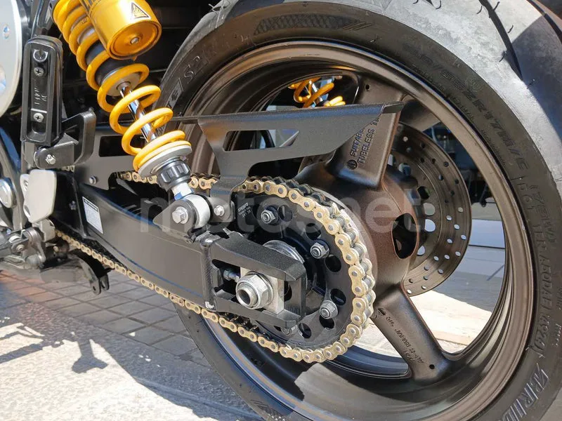 Yamaha XJR1300 - Vista 15