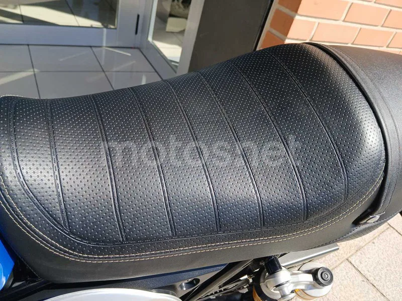 Yamaha XJR1300 - Vista 17