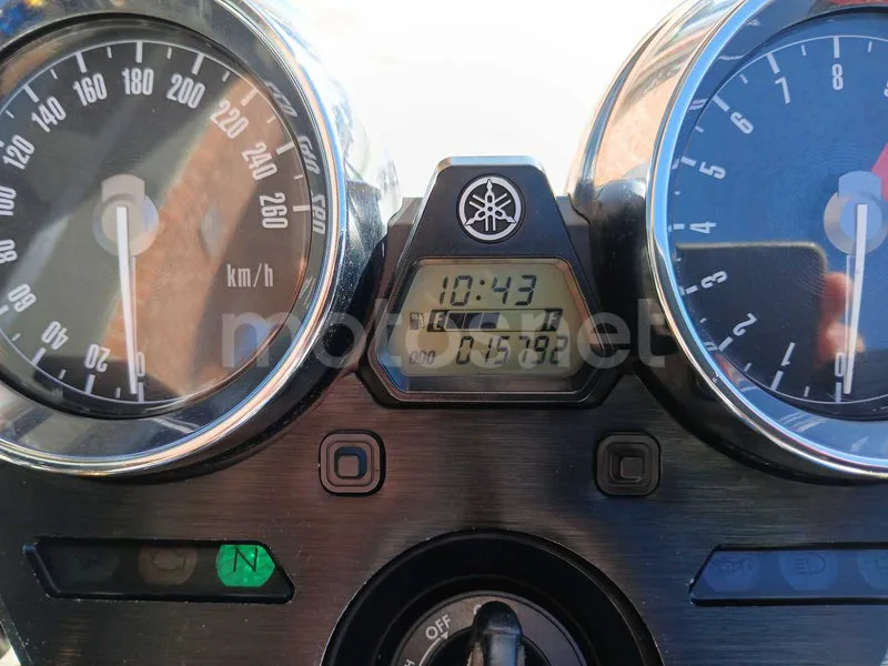 Yamaha XJR1300 - Vista 7