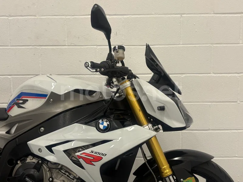 BMW S 1000 R - Vista 15