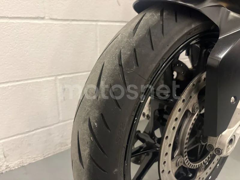 BMW S 1000 R - Vista 18