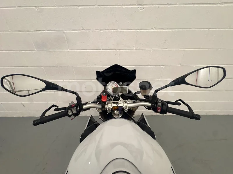 BMW S 1000 R - Vista 19