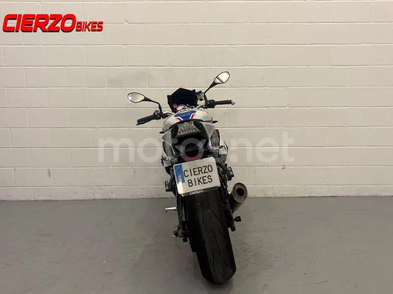 BMW S 1000 R - Vista 3