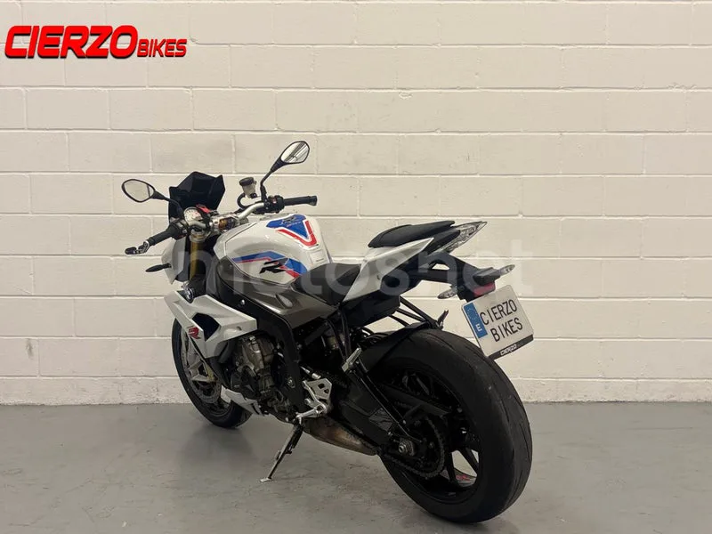 BMW S 1000 R - Vista 4